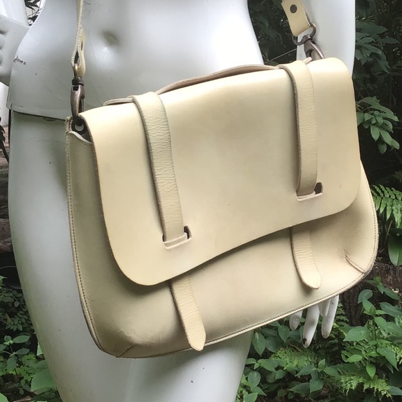 Infinity Firenze Handbags - Vintage infinity Firenze leather satchel bag